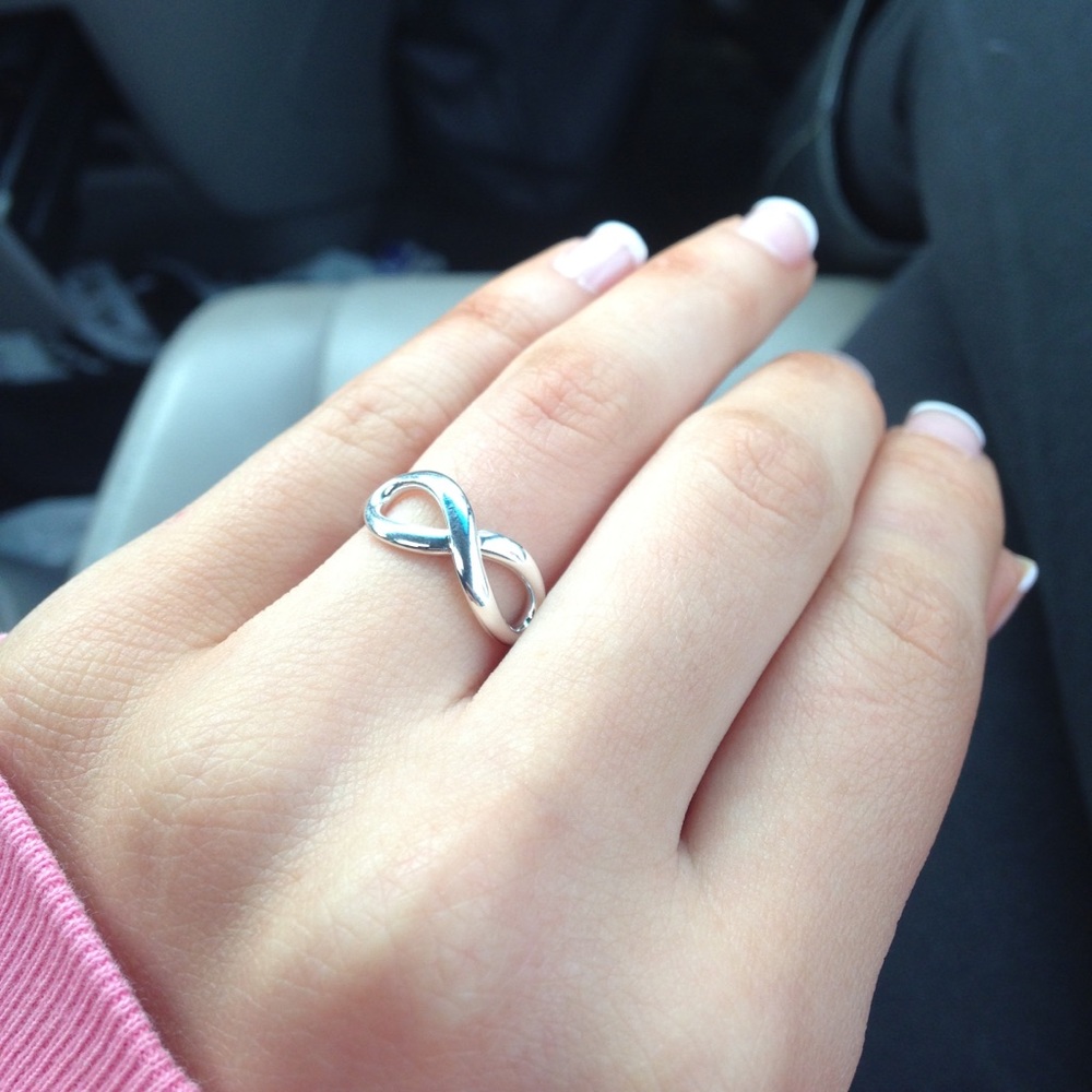 Tiffany & Co. infinity ring